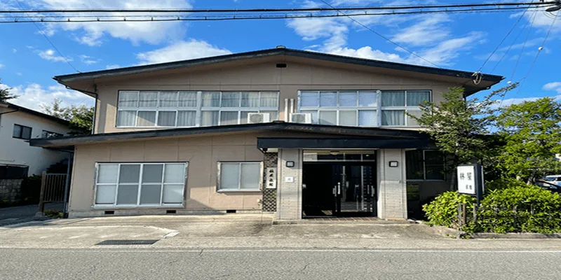 Exterior of ADDress Shinano-Omachi A, which has a kitchen but no parking